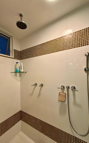 Apartamento à venda com 287m², 4 quartos e 2 vagas Apartamento à venda com 287m², 4 quartos e 2 vagasBanheiro da Suíte 2