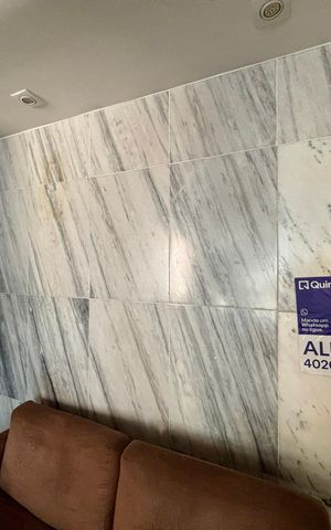 Apartamento à venda com 287m², 4 quartos e 2 vagas Apartamento à venda com 287m², 4 quartos e 2 vagasPlaca