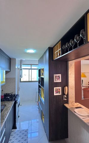 Apartamento à venda com 94m², 3 quartos e 2 vagas Apartamento à venda com 94m², 3 quartos e 2 vagasCozinha e Área de Serviço