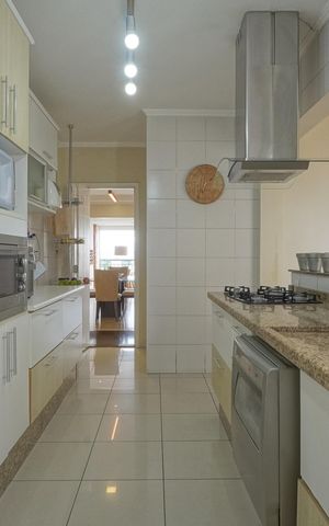 Apartamento à venda com 170m², 3 quartos e 3 vagasCozinha