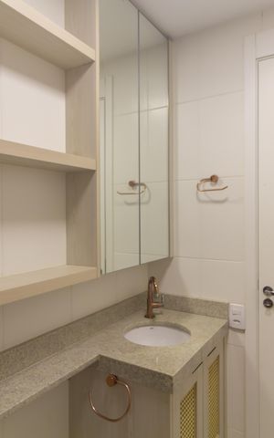 Apartamento à venda com 35m², 2 quartos e sem vaga Apartamento à venda com 35m², 2 quartos e sem vagaBanheiro
