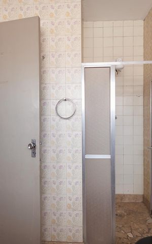Casa para alugar com 240m², 3 quartos e 3 vagas Casa para alugar com 240m², 3 quartos e 3 vagasBanheiro Suíte