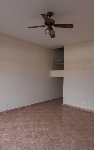 Casa para alugar com 240m², 3 quartos e 3 vagas Casa para alugar com 240m², 3 quartos e 3 vagasSala