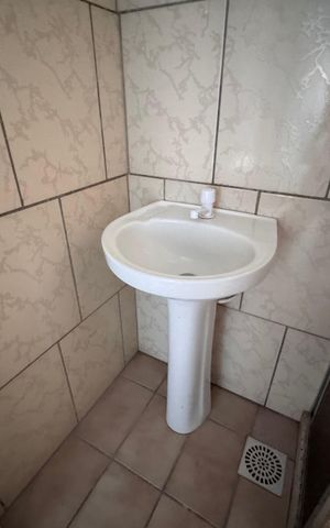 Apartamento à venda com 48m², 2 quartos e sem vaga Apartamento à venda com 48m², 2 quartos e sem vagaBanheiro