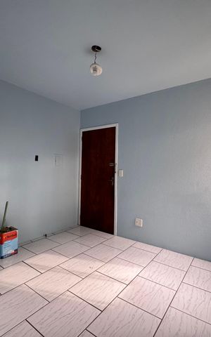 Apartamento à venda com 48m², 2 quartos e sem vaga Apartamento à venda com 48m², 2 quartos e sem vagaSala