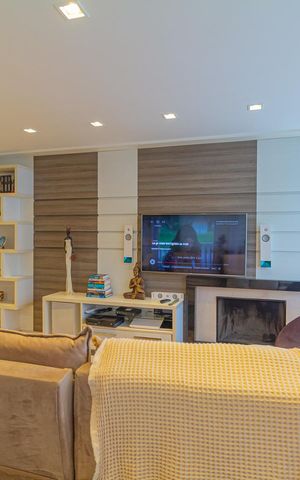Apartamento à venda com 107m², 2 quartos e 1 vaga Apartamento à venda com 107m², 2 quartos e 1 vagaSala