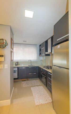 Apartamento à venda com 107m², 2 quartos e 1 vaga Apartamento à venda com 107m², 2 quartos e 1 vagaCozinha