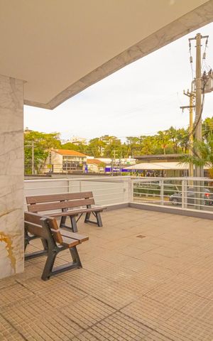 Apartamento à venda com 107m², 2 quartos e 1 vaga Apartamento à venda com 107m², 2 quartos e 1 vagaHall social