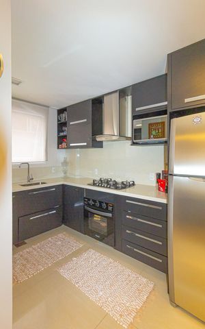 Apartamento à venda com 107m², 2 quartos e 1 vaga Apartamento à venda com 107m², 2 quartos e 1 vagaCozinha