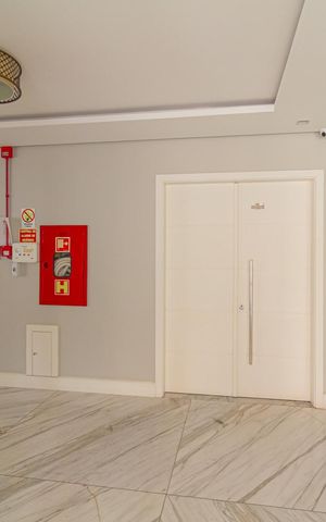 Apartamento à venda com 107m², 2 quartos e 1 vaga Apartamento à venda com 107m², 2 quartos e 1 vagaHall social