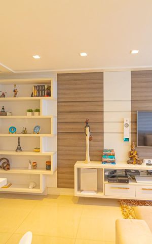 Apartamento à venda com 107m², 2 quartos e 1 vaga Apartamento à venda com 107m², 2 quartos e 1 vagaSala