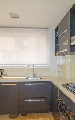 Apartamento à venda com 107m², 2 quartos e 1 vaga Apartamento à venda com 107m², 2 quartos e 1 vagaCozinha