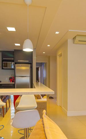 Apartamento à venda com 107m², 2 quartos e 1 vaga Apartamento à venda com 107m², 2 quartos e 1 vagaSala