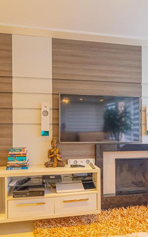 Apartamento à venda com 107m², 2 quartos e 1 vaga Apartamento à venda com 107m², 2 quartos e 1 vagaSala