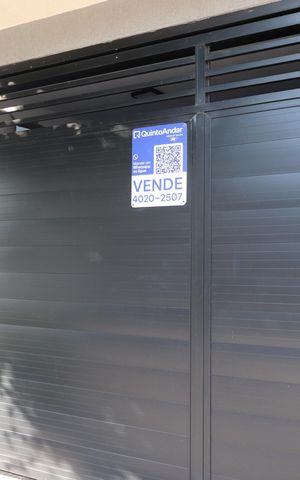 Casa à venda com 300m², 3 quartos e 2 vagasPortão