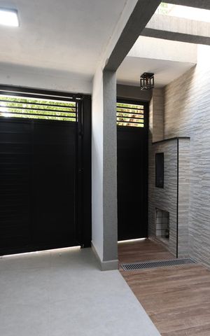 Casa à venda com 300m², 3 quartos e 2 vagasGaragem