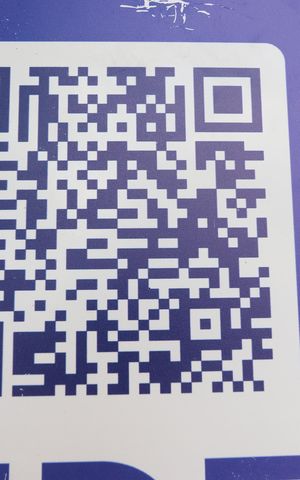 Casa à venda com 300m², 3 quartos e 2 vagasQR code