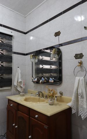 Casa à venda com 300m², 3 quartos e 2 vagasLavabo