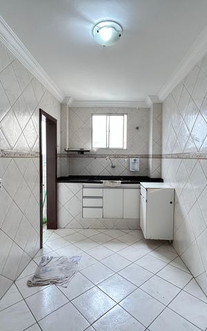 Apartamento para alugar com 90m², 2 quartos e 1 vaga Apartamento para alugar com 90m², 2 quartos e 1 vagaCozinha e Área de Serviço
