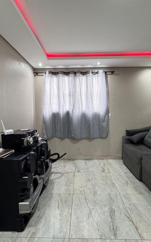 Casa à venda com 140m², 2 quartos e 4 vagas Casa à venda com 140m², 2 quartos e 4 vagasSala