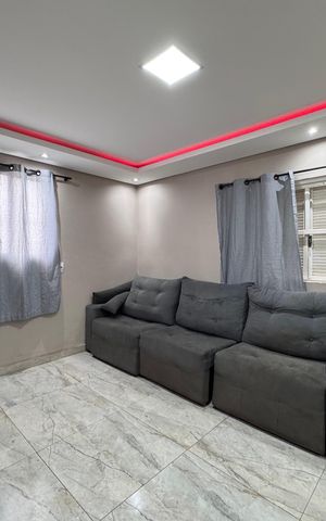 Casa à venda com 140m², 2 quartos e 4 vagas Casa à venda com 140m², 2 quartos e 4 vagasSala