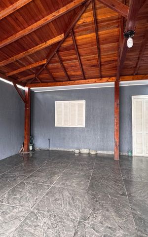 Casa à venda com 140m², 2 quartos e 4 vagas Casa à venda com 140m², 2 quartos e 4 vagasÁrea comum