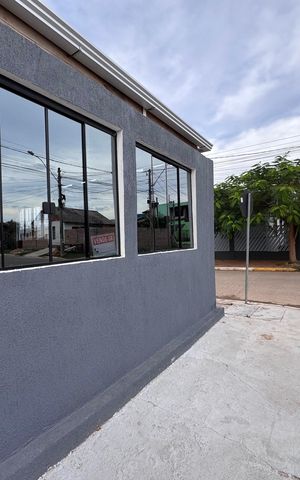 Casa à venda com 140m², 2 quartos e 4 vagas Casa à venda com 140m², 2 quartos e 4 vagasPlaquinha fachada