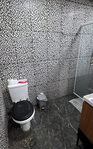 Casa à venda com 140m², 2 quartos e 4 vagas Casa à venda com 140m², 2 quartos e 4 vagasBanheiro
