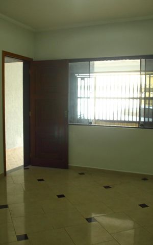 Casa para alugar com 246m², 3 quartos e 1 vagaSala