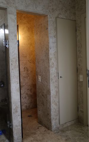Apartamento à venda com 411m², 7 quartos e 3 vagasBanheiro Suíte 3