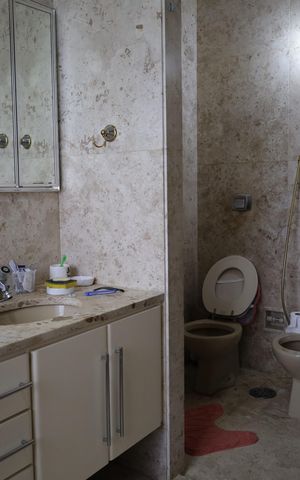 Apartamento à venda com 411m², 7 quartos e 3 vagasBanheiro Suíte 3