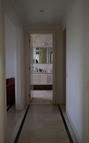 Apartamento à venda com 411m², 7 quartos e 3 vagasCorredor