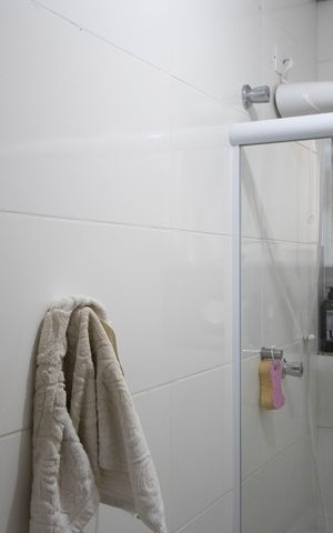 Casa à venda com 220m², 5 quartos e 6 vagas Casa à venda com 220m², 5 quartos e 6 vagasBanheiro 2