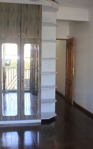 Casa à venda com 213m², 3 quartos e 4 vagasSuíte