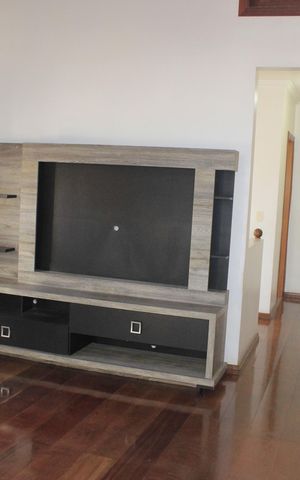 Casa à venda com 213m², 3 quartos e 4 vagasSótão
