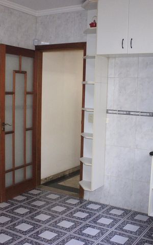 Casa à venda com 213m², 3 quartos e 4 vagasCozinha