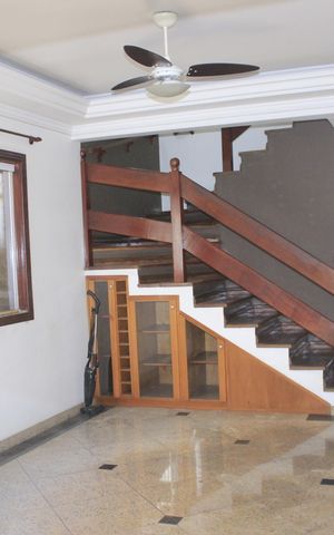 Casa à venda com 213m², 3 quartos e 4 vagasSala
