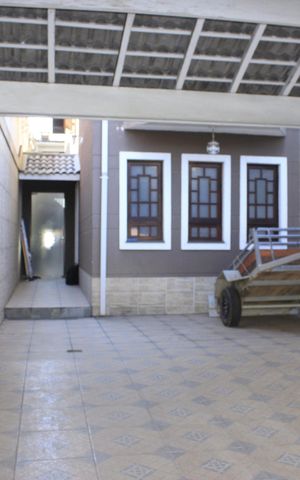 Casa à venda com 213m², 3 quartos e 4 vagasGaragem