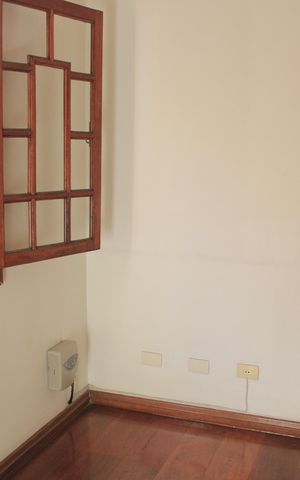 Casa à venda com 213m², 3 quartos e 4 vagasQuarto 2