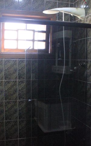 Casa à venda com 213m², 3 quartos e 4 vagasBanheiro da Suíte