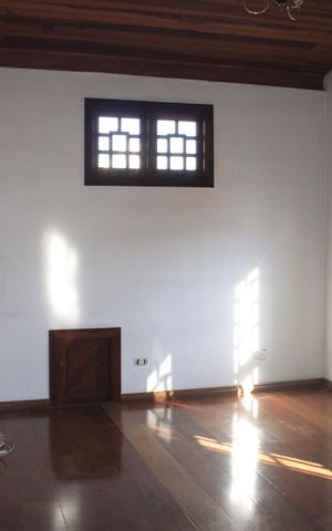 Casa à venda com 213m², 3 quartos e 4 vagasSótão