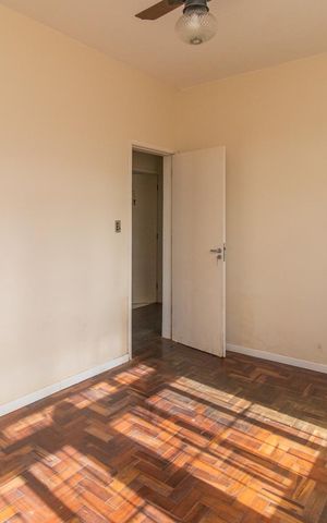 Casa à venda com 210m², 3 quartos e 4 vagas Casa à venda com 210m², 3 quartos e 4 vagasSuíte