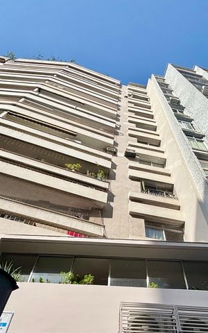 Apartamento à venda com 144m², 4 quartos e 1 vaga Apartamento à venda com 144m², 4 quartos e 1 vagaFachada