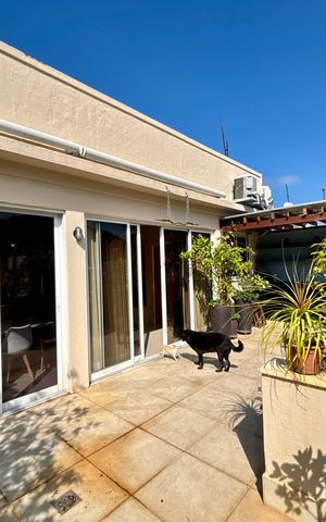 Apartamento à venda com 144m², 4 quartos e 1 vaga Apartamento à venda com 144m², 4 quartos e 1 vagaVaranda da Sala 2