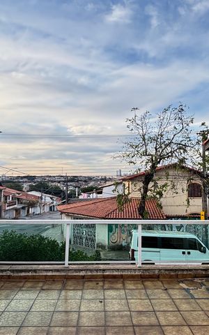 Casa à venda com 210m², 3 quartos e 1 vagaQuarto 1 Varanda
