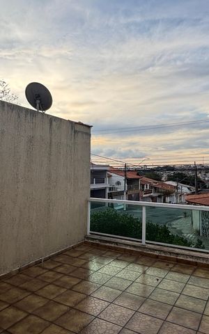 Casa à venda com 210m², 3 quartos e 1 vagaQuarto 1 Varanda