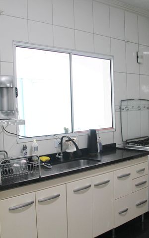 Casa à venda com 241m², 3 quartos e 3 vagasCozinha