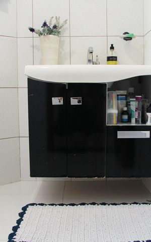 Casa à venda com 241m², 3 quartos e 3 vagasBanheiro Social