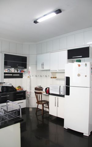 Casa à venda com 241m², 3 quartos e 3 vagasCozinha