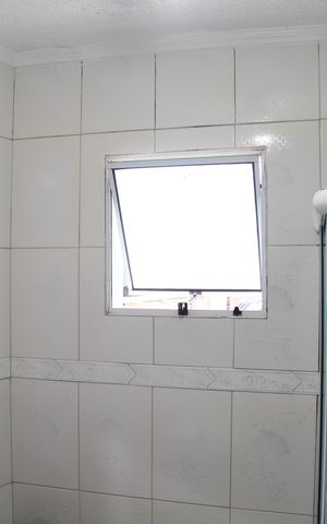 Casa à venda com 241m², 3 quartos e 3 vagasBanheiro da Suíte 1